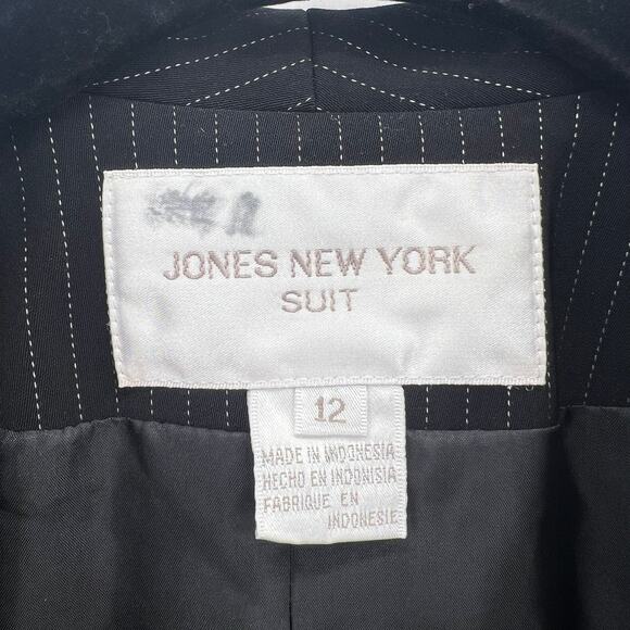 Jones New York Pinstripe Suit Blazer Womens size 12 Black Lined Workwear - Picture 5 of 6